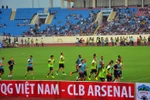 Gần 20.000 CĐV Việt Nam háo hức xem buổi tập của Arsenal tại Mỹ Đình