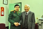 Bộ trưởng Bộ quốc phòng chúc tết Đại tướng Võ Nguyên Giáp, Lê Đức Anh