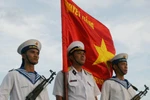 Lá thư xúc động của nữ sinh gửi người lính nơi Biển Đông dậy sóng