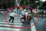 Luật sư lên tiếng về sự đúng sai của ông Tây phân làn đường