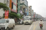 Hà Nội: Hai nhóm giang hồ đọ súng, một thiếu nữ bị bắn chết trong taxi