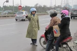 Cấm xe máy trên quốc lộ 1B: Người điều khiển xe máy bối rối 