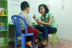 Cô giáo trẻ Đỗ Thị Thúy nặng lòng với những đứa trẻ đặc biệt