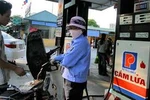 Xăng lại tăng rồi... Khổ quá sinh viên ơi!