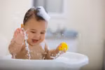 Muốn bé cao thì phải... siêng tắm