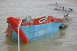 Khánh Hòa: Một gia đình 4 người chờ chết trên biển