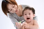 Chăm sóc răng miệng cho bé và 5 thắc mắc thường gặp