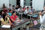 Từ chuyện học tại chức bàn về căn bệnh trầm kha của xã hội Việt Nam