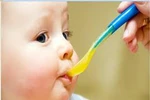 Trẻ sơ sinh ăn gì tốt nhất?