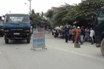 Dân cản hàng trăm xe tải vì gây ô nhiễm môi trường