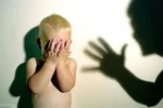 10 điều tuyệt đối không nên làm trước mặt con