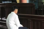 Rủ cha đi nhậu, hiếp dâm con