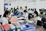 Hòa Bình: Viên chức giáo dục đang bị xem xét kỷ luật không được đi nước ngoài