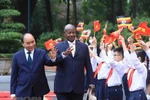 Chủ tịch nước Nguyễn Xuân Phúc chủ trì lễ đón và hội đàm với Tổng thống Uganda 