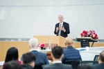 Hiệu trưởng ĐH Cornell: Đại học phải mang đến lợi ích cho cộng đồng