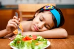 Trẻ rối loạn tiêu hóa ngày Tết và giải pháp cho mẹ