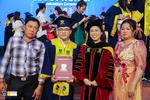 Nam sinh viên với nghị lực “xương rồng” và hành trình thực hiện ước mơ của mẹ 