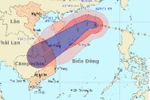 Bão số 12 suy yếu, di chuyển nhanh hướng về quần đảo Hoàng Sa