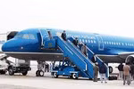Khách khó thở, Vietnam Airlines hạ cánh khẩn cấp 