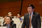 Một năm có nhiều quan chức bị ngã ngựa, công ty bình phong bị khui ra