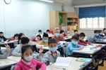 Lớp học văn minh, đồng phục khẩu trang ở Hà Nội
