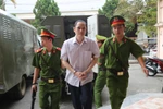 Hai người giữ chìa khóa độc lập, nhưng bị cáo Lương vẫn tiếp cận được bài thi