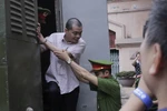 Vợ bị cáo Hoài: Khi chồng có khách thì tôi ngồi dưới bếp!