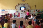"Được trả lương bằng thóc lép chúng tôi vẫn lên lớp, sao nay lại cắt hợp đồng"