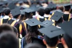 Nhiều cử nhân chỉ biết học rồi ra trường ngồi chờ bố mẹ đi xin việc