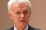 Ai có quyền tha thứ cho Bob Kerrey?