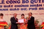 Ông Phùng Xuân Nhạ được phong Giáo sư