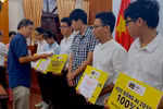 10 học sinh tỉnh Bình Định nhận học bổng toàn phần từ đại học lên tiến sĩ
