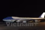 Chiếc Air Force One của Tổng thống Mỹ hạ cánh xuống sân bay Nội Bài