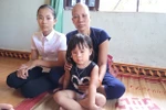 Bố mất, mẹ mắc ung thư, ba đứa trẻ đứng trước nguy cơ thất học