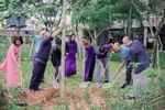 Trường đại học tuyên bố không nhận hoa mà thay bằng cây xanh dịp 20/11