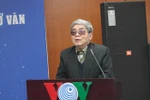 Giáo sư Hà Minh Đức không đồng tình khi chỉ có 6 tác phẩm bắt buộc ở môn Văn