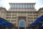 Yêu cầu Đại học Kinh doanh và Công nghệ giải trình việc tuyển sinh Y đa khoa