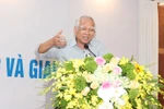 Tuyển sinh chỉ 2 đến 3 ngày thì sao tránh khỏi tình trạng xếp hàng, đặt gạch?