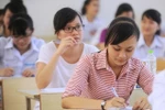 Sau 5 phút làm bài, nếu đề thi bị rách hay nhòe thì thí sinh tự chịu trách nhiệm