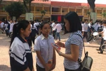 Từng đi bộ 7 cây số mới tới trường, nhưng năm nào cũng là học sinh giỏi
