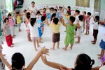 Chuyển đổi giáo viên, không ép buộc và đừng "vơ bèo vạt tép"