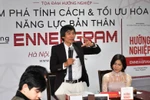 Một nửa cử nhân ra trường không sử dụng đến bằng đang học