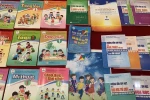 Các nhà xuất bản phải công bố giá sách giáo khoa lớp 1 trước 15/2/2020