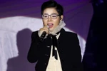 Cát Tường trở lại phong cách tomboy, khóc trên sân khấu The Voice