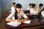 Cô học trò nghèo phải bỏ học đi ở đợ đã quay lại trường