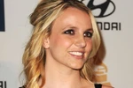 Hot 12/3: 10 triệu đô không mời nổi Britney Spears