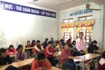 Học sinh nghèo huyện Kỳ Sơn trả lại 17 triệu đồng cho người mất