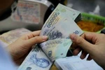Trực Tết không có tiền cũng khổ mà có tiền cũng khổ