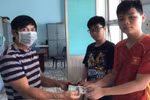 Bình Thuận tặng bằng khen cho 2 học sinh trả lại 30 triệu đồng nhặt được