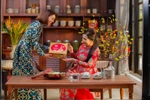 Tôi yêu quý sếp thực lòng, tôi biếu quà được không?